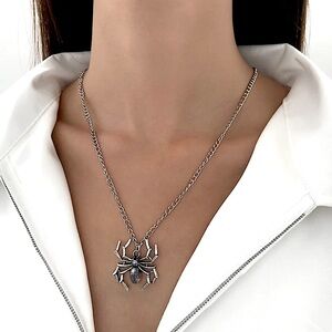 Silver plated spider 🕷 necklace